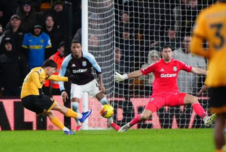  德比宿命对决，垫底狼队阻击维拉，但保级希望仍十分渺茫 新闻