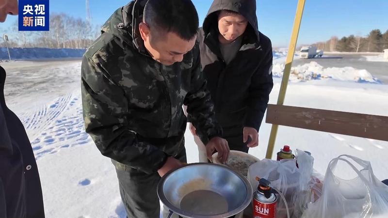  万里北上，鲁Q车队穿越风雪；从佛山到莫斯科，一路见证中国速度。 文化旅游