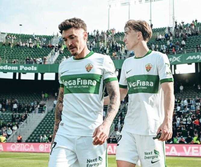  埃尔切2026开年正式场次不胜纪录延续；友谊赛大胜津门虎成唯一亮点，保级警报悄然拉响。 体育新闻 埃尔切2026开年正式场次不胜纪录延续；友谊赛大胜津门虎成唯一亮点，保级警报悄然拉响。 体育新闻 埃尔切2026开年正式场次不胜纪录延续；友谊赛大胜津门虎成唯一亮点，保级警报悄然拉响。 体育新闻