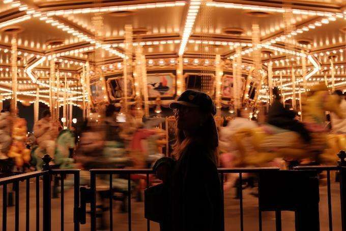  商业地产的裂变时刻：品牌独立化与轻资产转型趋势 企业服务