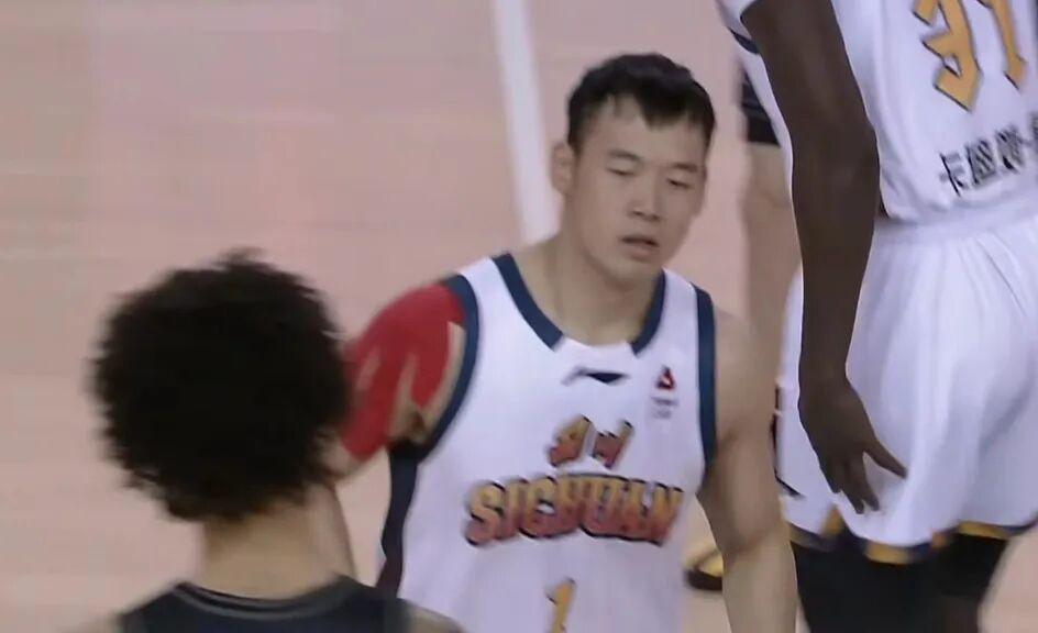  全能锋线战术拆解：吉林男篮高效进攻体系与制胜逻辑 体育新闻 全能锋线战术拆解：吉林男篮高效进攻体系与制胜逻辑 体育新闻 全能锋线战术拆解：吉林男篮高效进攻体系与制胜逻辑 体育新闻 全能锋线战术拆解：吉林男篮高效进攻体系与制胜逻辑 体育新闻