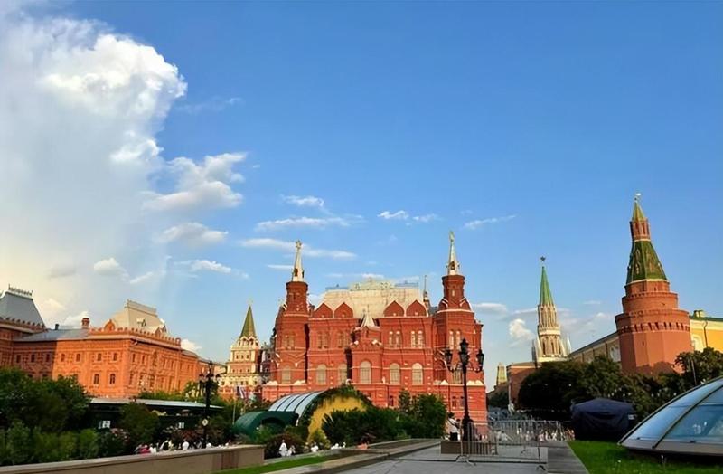  技术深扒：俄罗斯自由行通讯与支付系统深度避坑指南 文化旅游