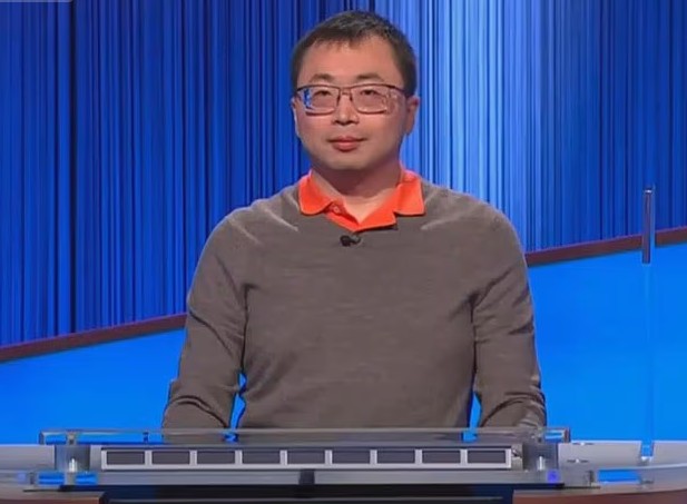  知识竞答的算法革命：华人学霸如何用稳定输出重构Jeopardy!竞技哲学 体育新闻